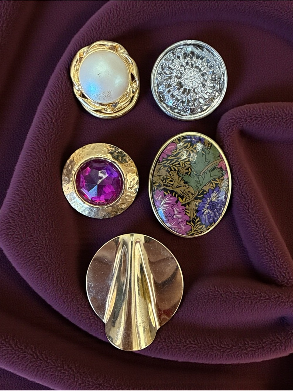 Lot of 5 Vintage Scarf Clips